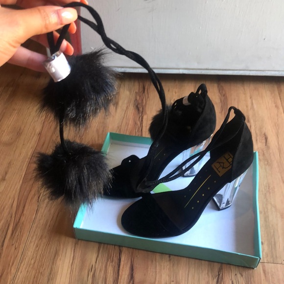 Tight up black clear heel with puff - Picture 6 of 6